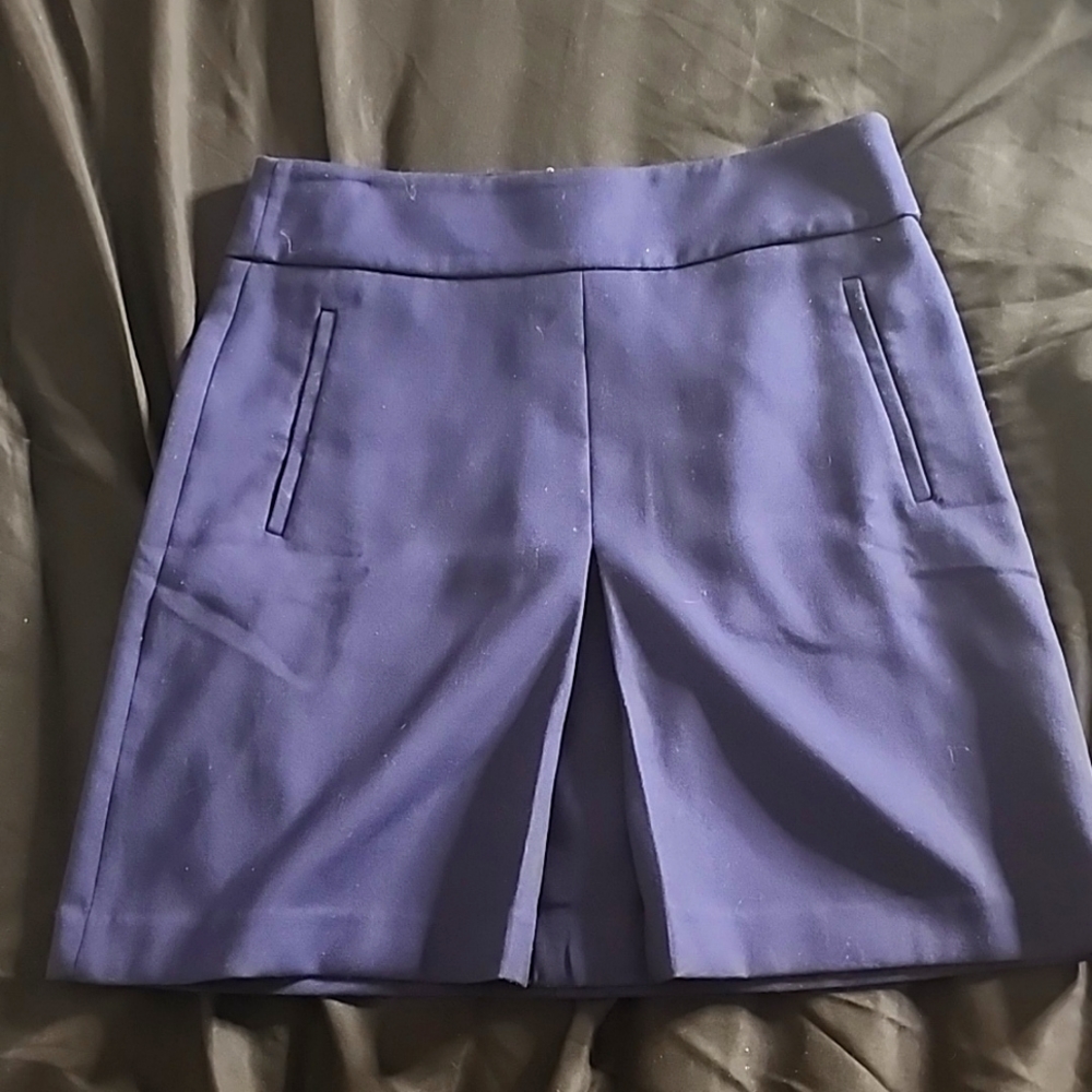 Navy blue loft skirt 💙